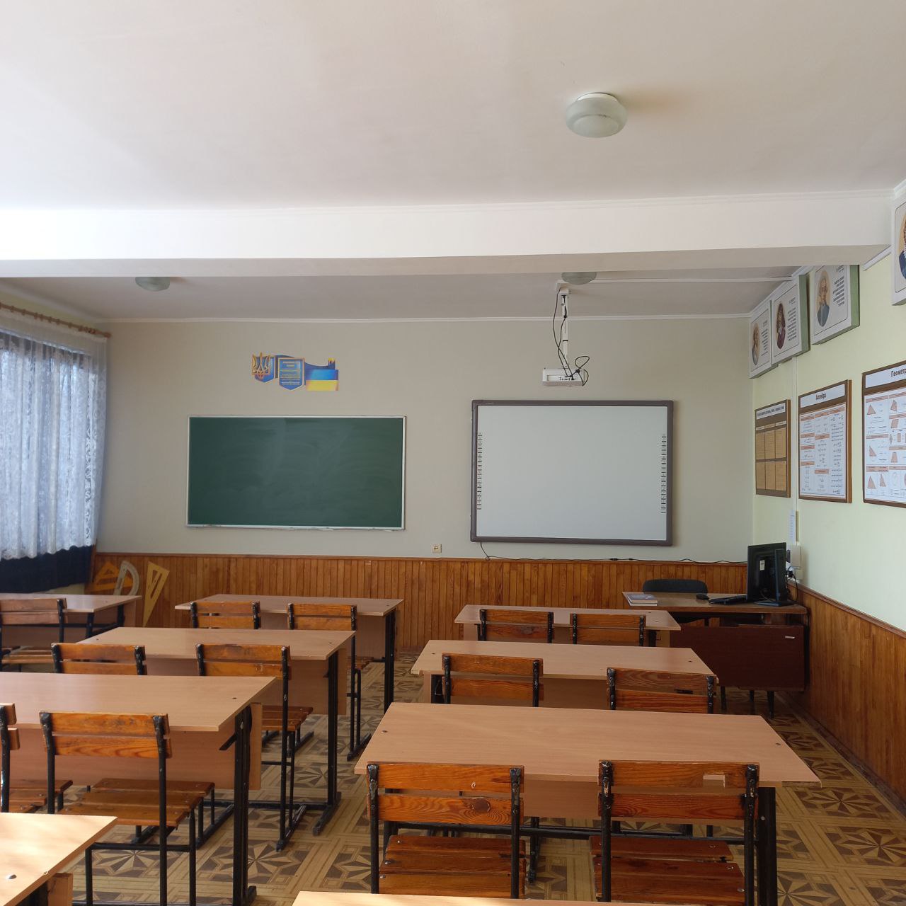 КАБІНЕТ МАТЕМАТИКИ, ВИЩОЇ МАТЕМАТИКИ